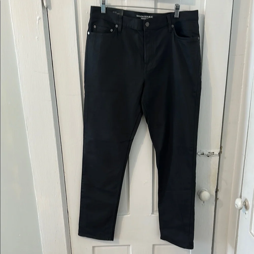 Banana Republic Slim Traveler Pant - Size 34x32 NWT